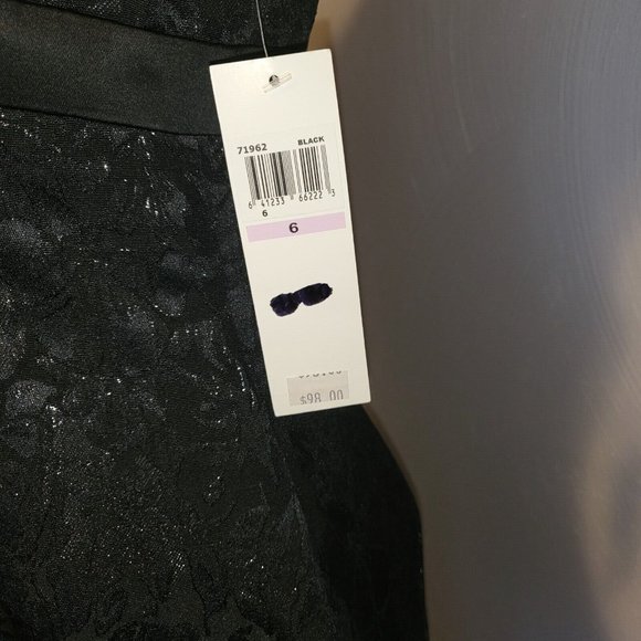 Maggie London, Black Dress, Size 6, Floral, Sleeveless, Fit & Flare, NWT - Picture 6 of 9